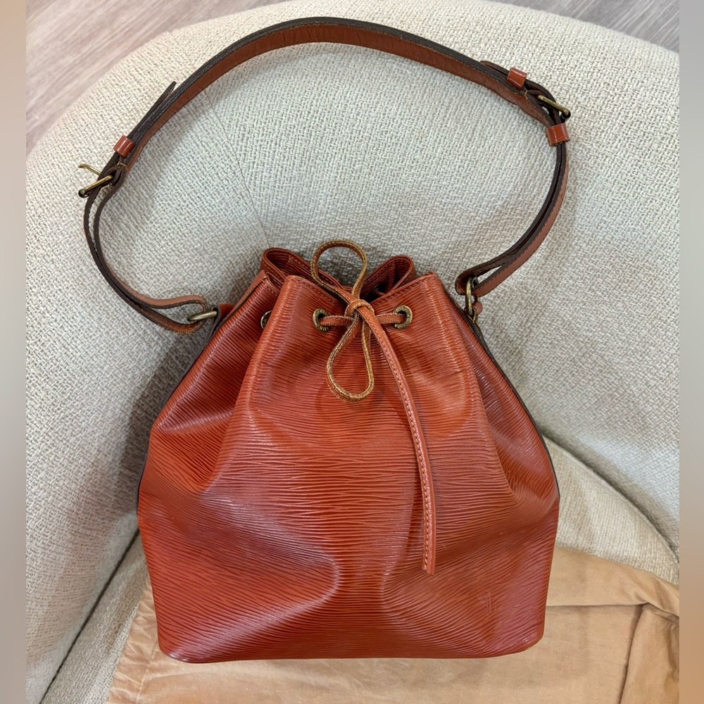 Authentic Louis Vuitton Epi petit Noe brown kenya bucket drawstring - Picture 1 of 15